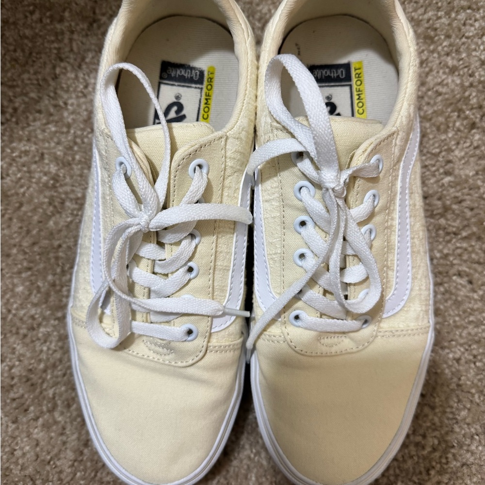Vans - Picture 4 of 4
